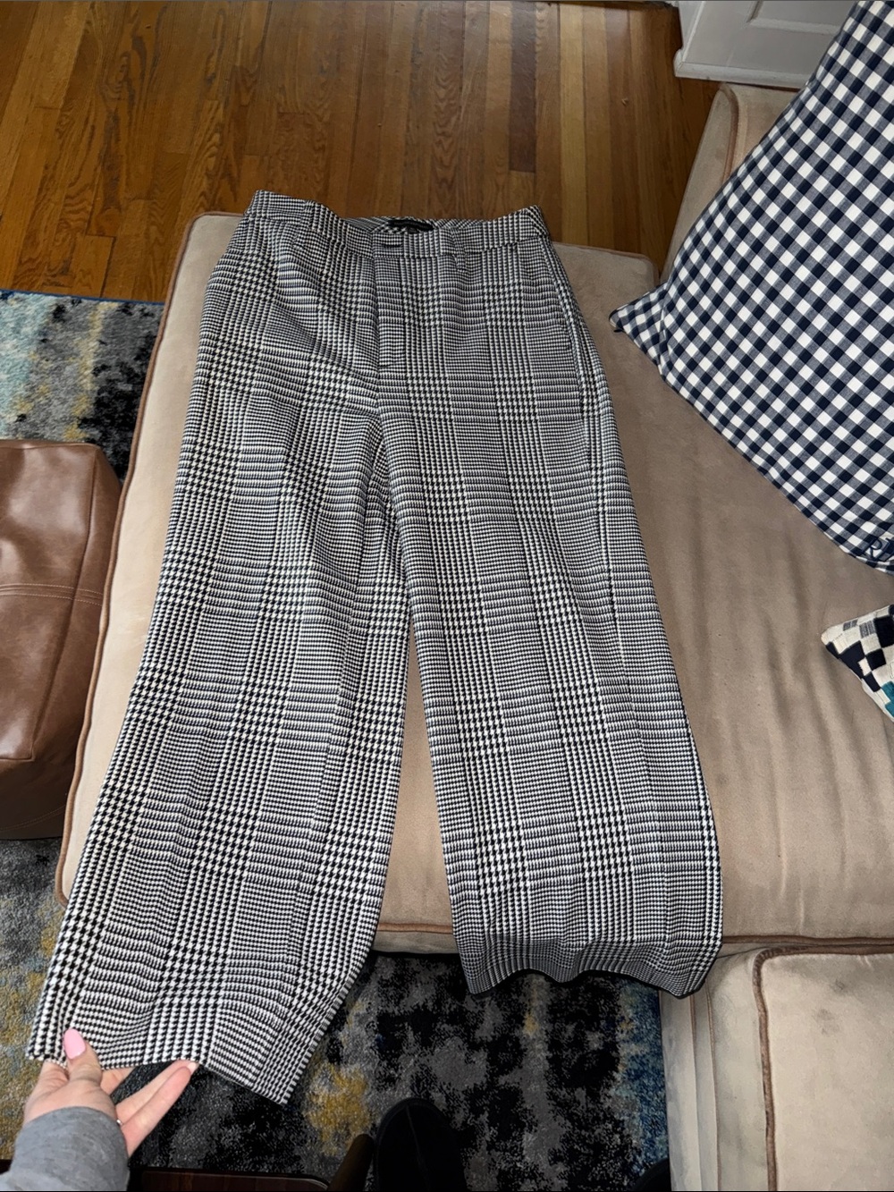 Banana Republic Black and White Houndstooth Pants